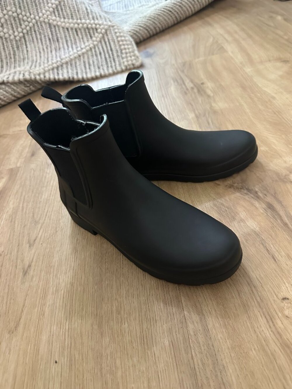 Hunter Short/Ankle Rain Booties in Black - US 7